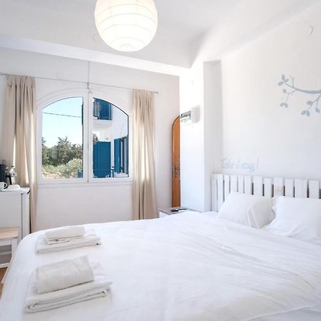 Livadia Seaside Studios 8 Páros Exterior foto